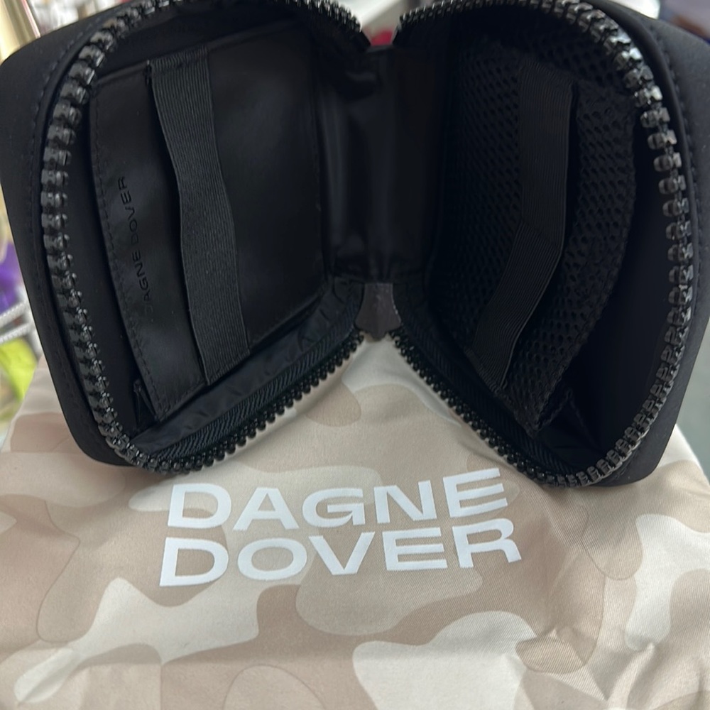 DAGNE DOVER ARLO  NEOPRENE TRAVEL TECH ORGANIZER  CASE IN BLACK#1027
